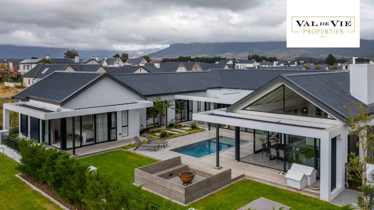 Exquisite sophistication in the heart of Val de Vie Estate | For Sale | Val de Vie Properties