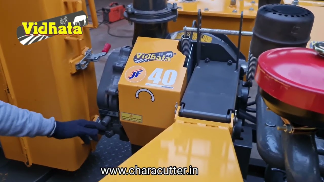 Vidhata Silage Packing 4D-S2 Machine mobile on wheel engine operated☎️ 1800-309-3852