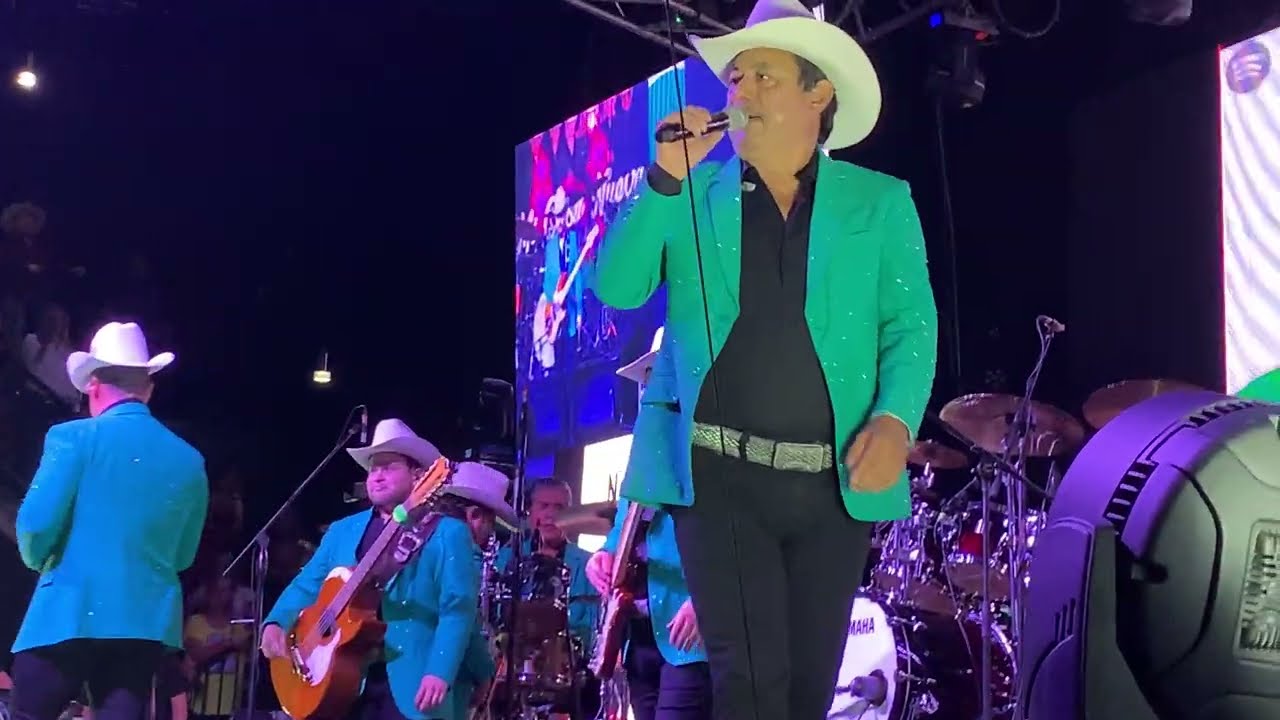 Los Invasores De Nuevo León