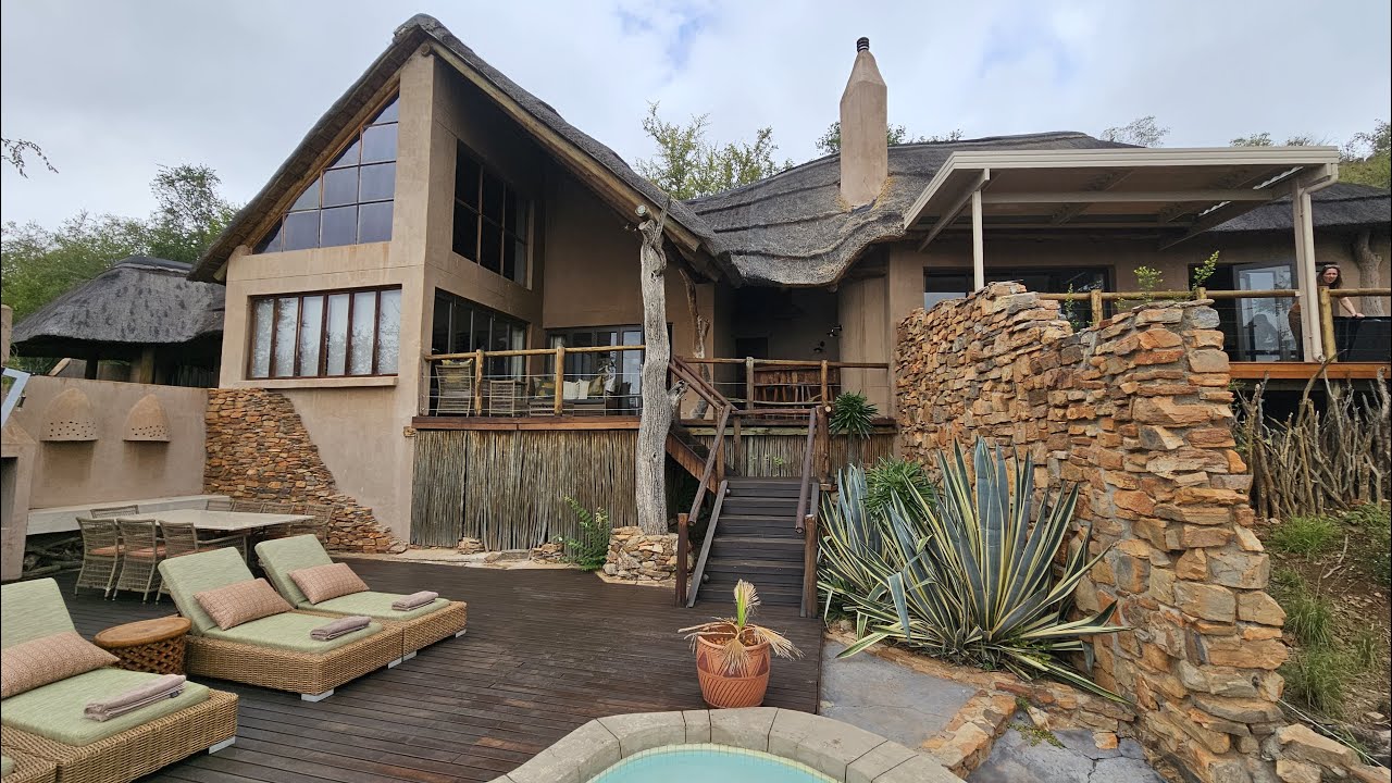 IMPODIMO GAME LODGE COMPLETE TOUR & PRIVATE VILLA, MADIKWE GAME RESERVE, SOUTH AFRICA