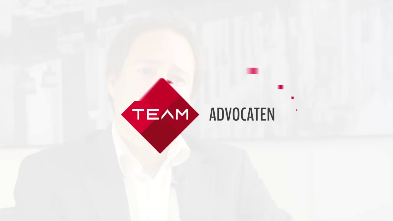 Wat houdt een tussentijds opzegbeding voor tijdelijke contracten in?