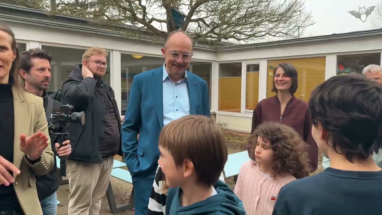 Ministerin Miriam Staudte zu Besuch in der Grundschule Wettbergen (Lernort Mensa)