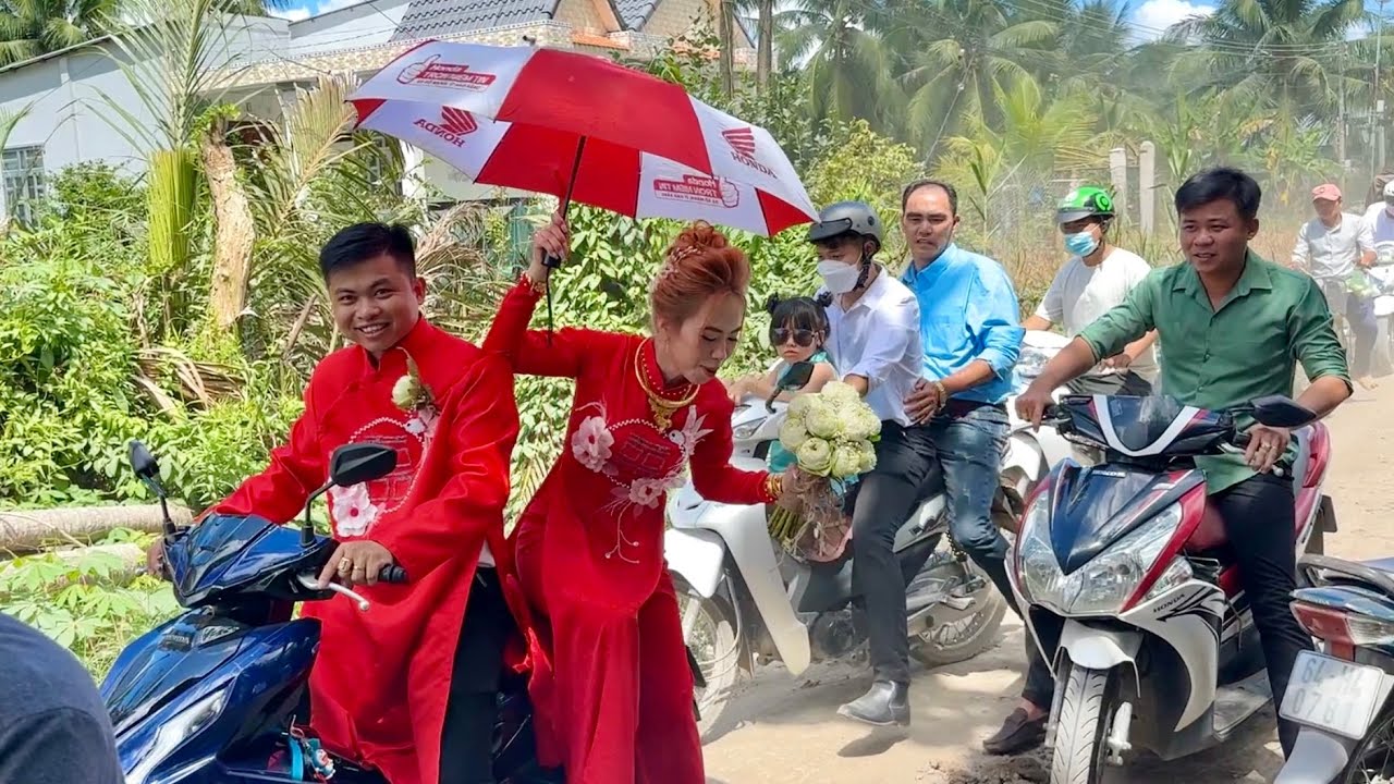 Về Quê Ăn Đám Cưới | Vinh & Truyen