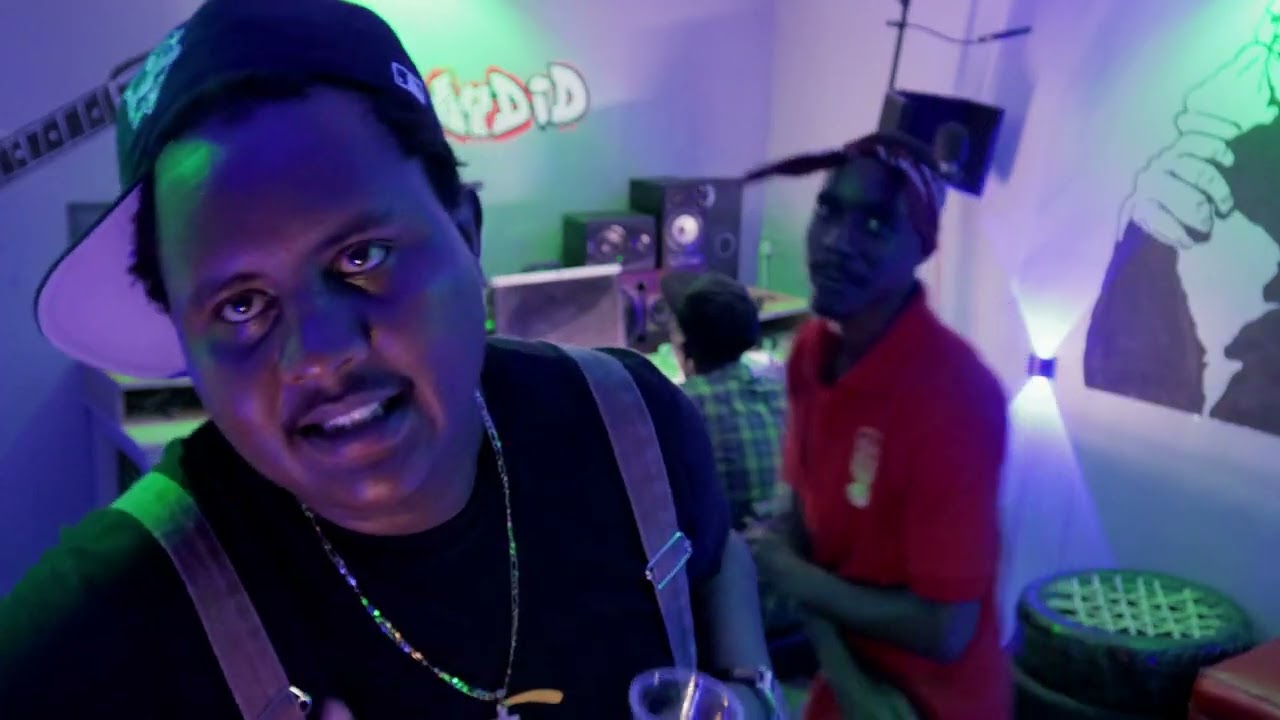 BADDIE - GWAASH,MASTARVK X NASTIE NASTIE (VISUALIZER)