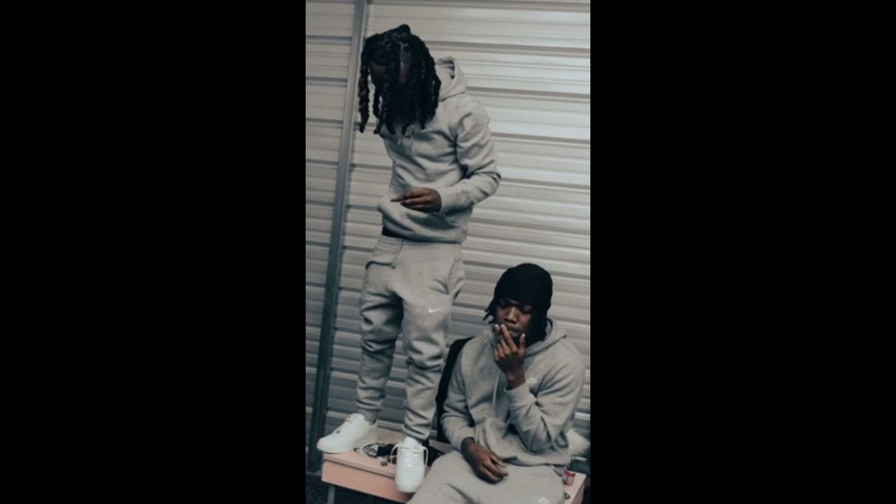 Dee Ynt - Walk Da WRLD [Feat. Roddy Treyy](Official Audio)