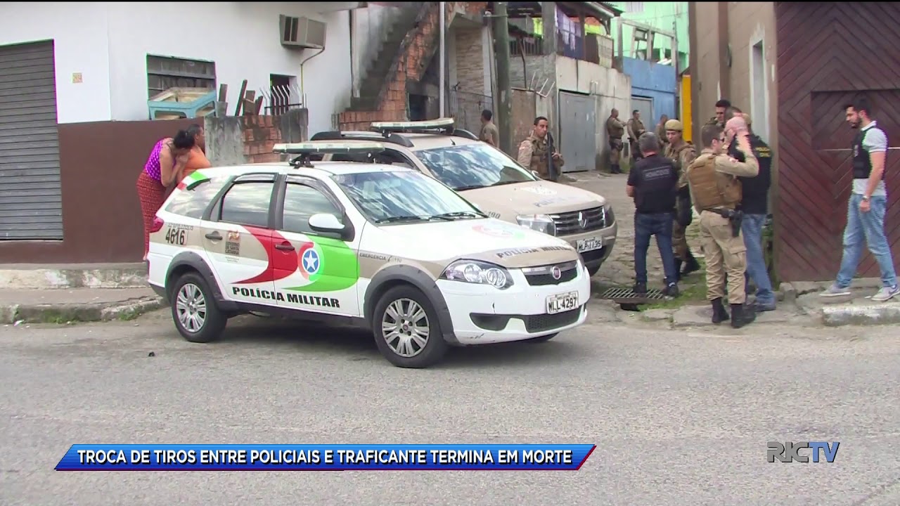 Troca de tiros entre policiais e traficantes termina em morte em Florianópolis