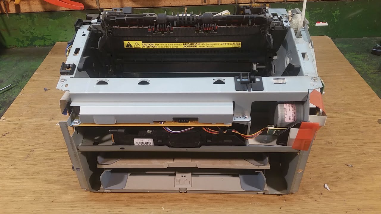 Come smontare e cosa recuperare da una stampante laser