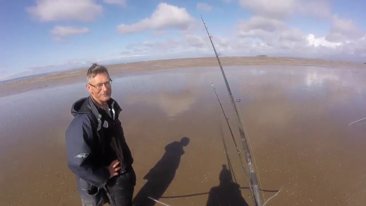 Bristol Channel Beach Fishing. Summer Thornback Ray and Bass. 2019.
