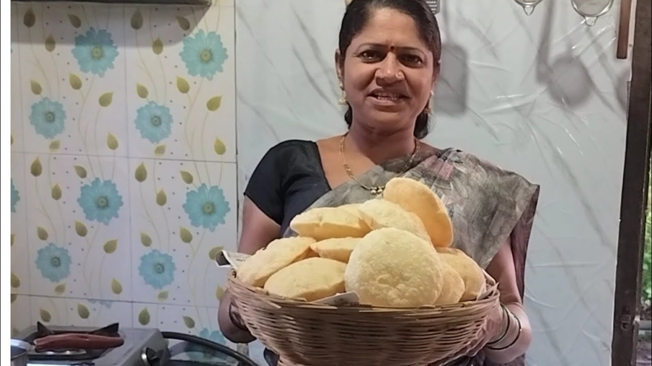 पोरींना नातवंडांना खायला बनवल्या, रेशनच्या तांदळाच्या पारंपारिक खुसखुशीत सजुऱ्या# सजुरी#SunitaVlog