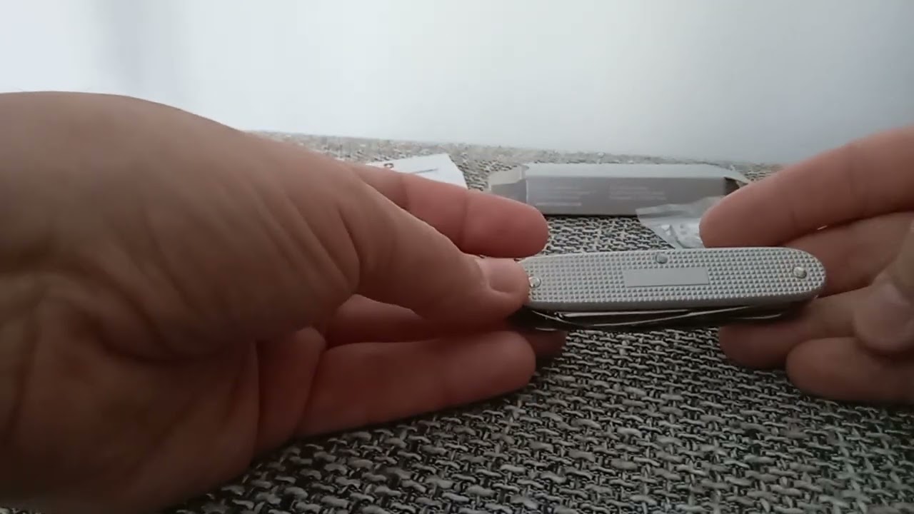 25#VICTORINOX Farmer X alox + Zawieszka do scyzoryka#Unboxing.