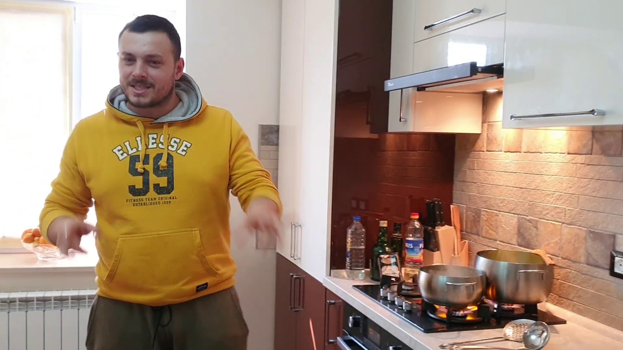 Crema de broccoli și salata de cartofi