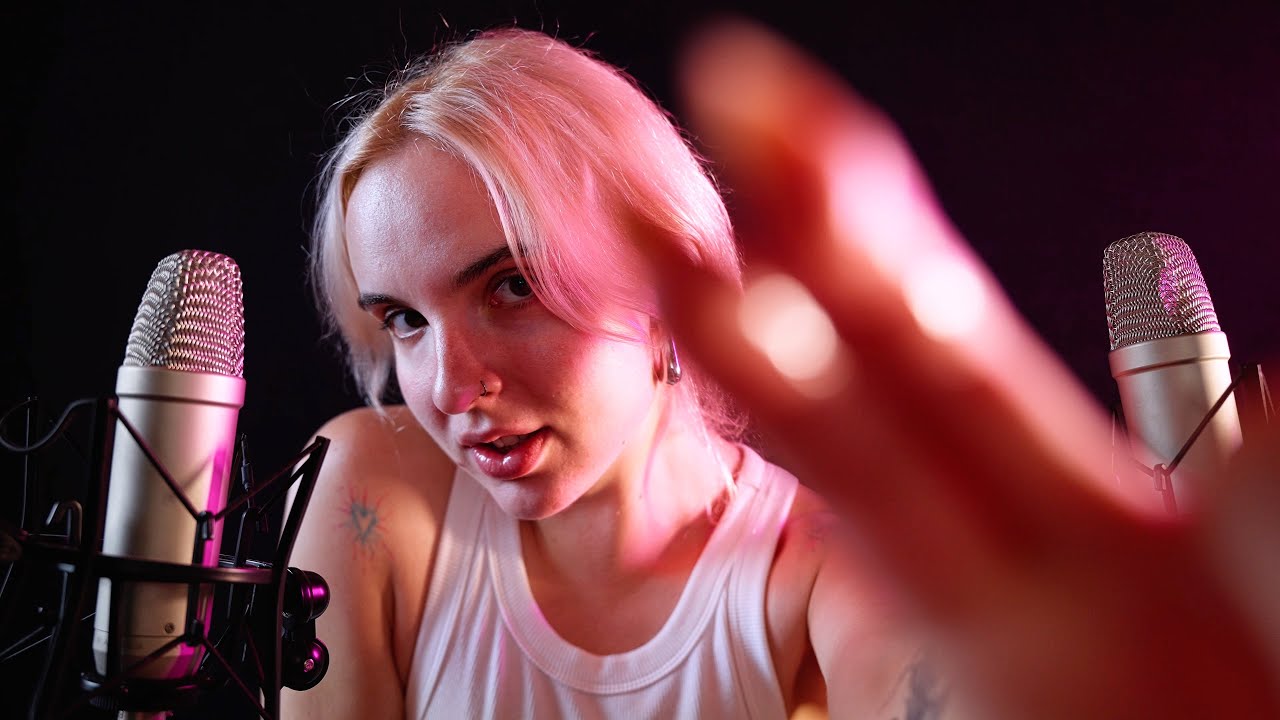 ✨ ASMR Spit Painting & Mouth Sounds by Elsa [4K]