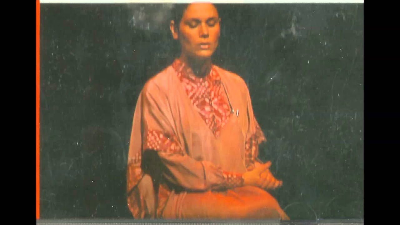 Parissa : Classical Vocal Art of Persia (Dastgah eh homayoun)بانو پریسا : کنسرت ژاپن 1357همایون