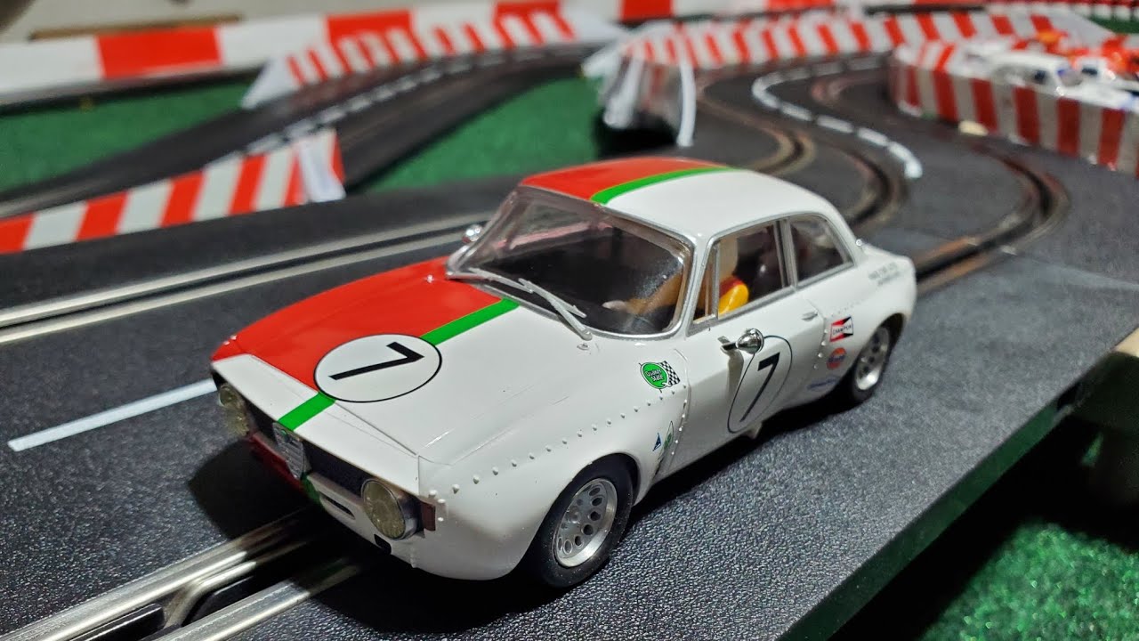 Revoslot Alpha GTA slotcar review.