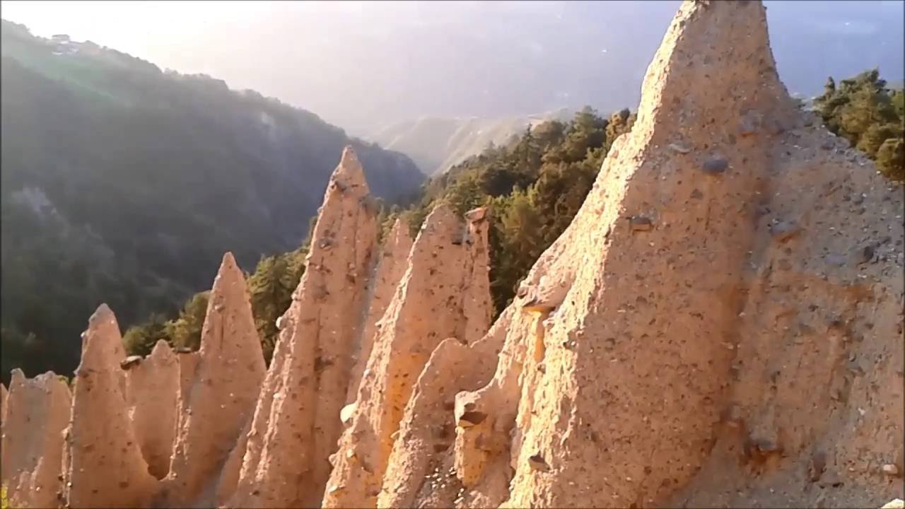 Erdpyramidenweg von Steinegg in S&uuml;dtirol