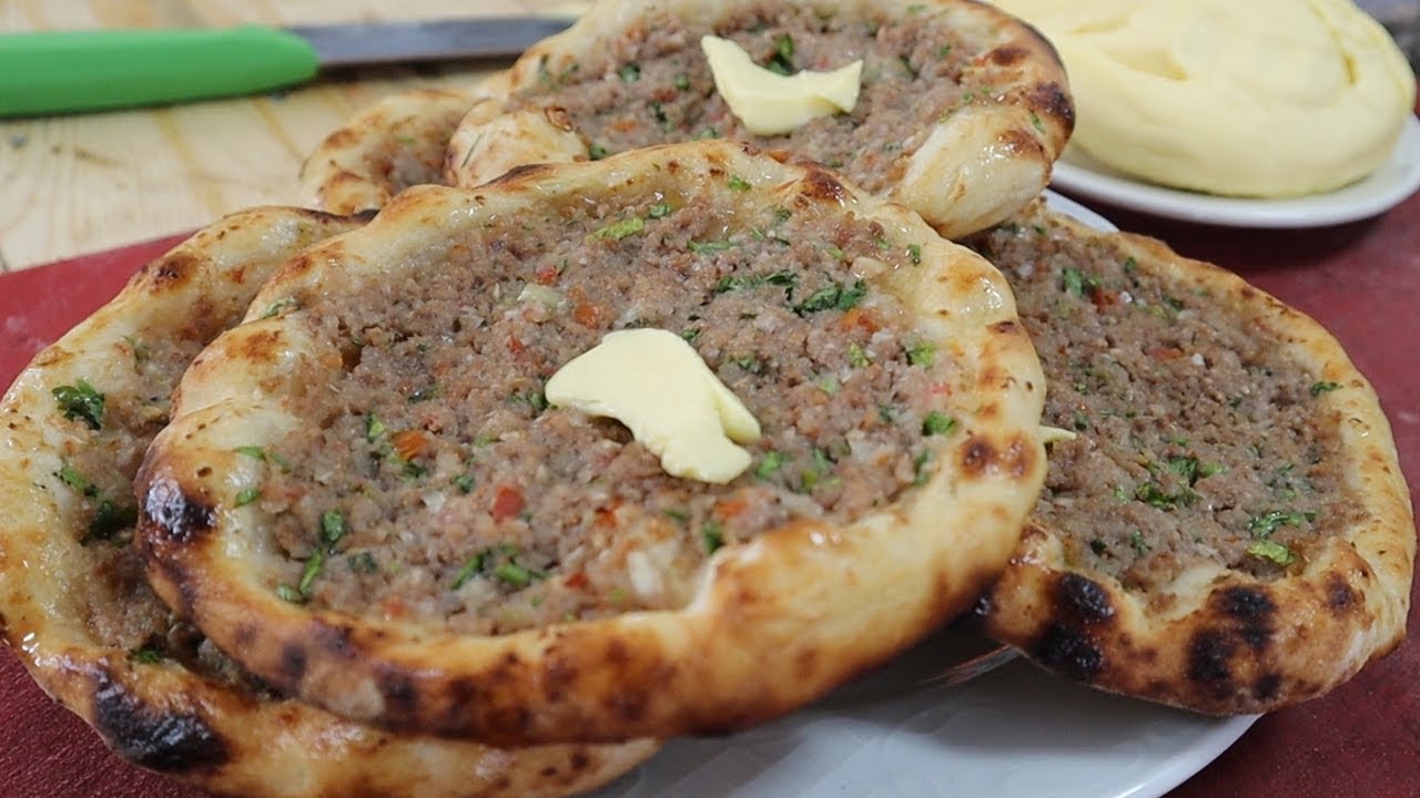 DENİZLİ DE MEŞHUR YENİPAZAR PİDESİ YEDİM - Yemek Videoları
