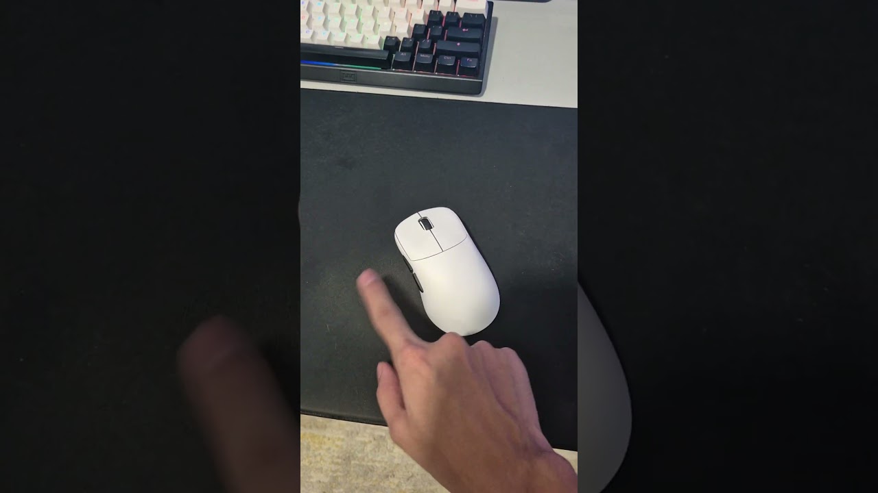 Posłuchałem was i kupiłem nową podkładkę pod mysz 😮&zwj;💨 #gaming #gamingontiktok #crazneax #mousepad