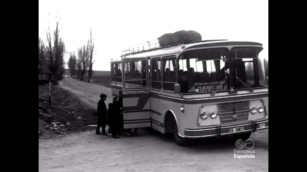 TRANSPORTE ESCOLAR. Filmoteca Española. Año 1968. (Video editado)