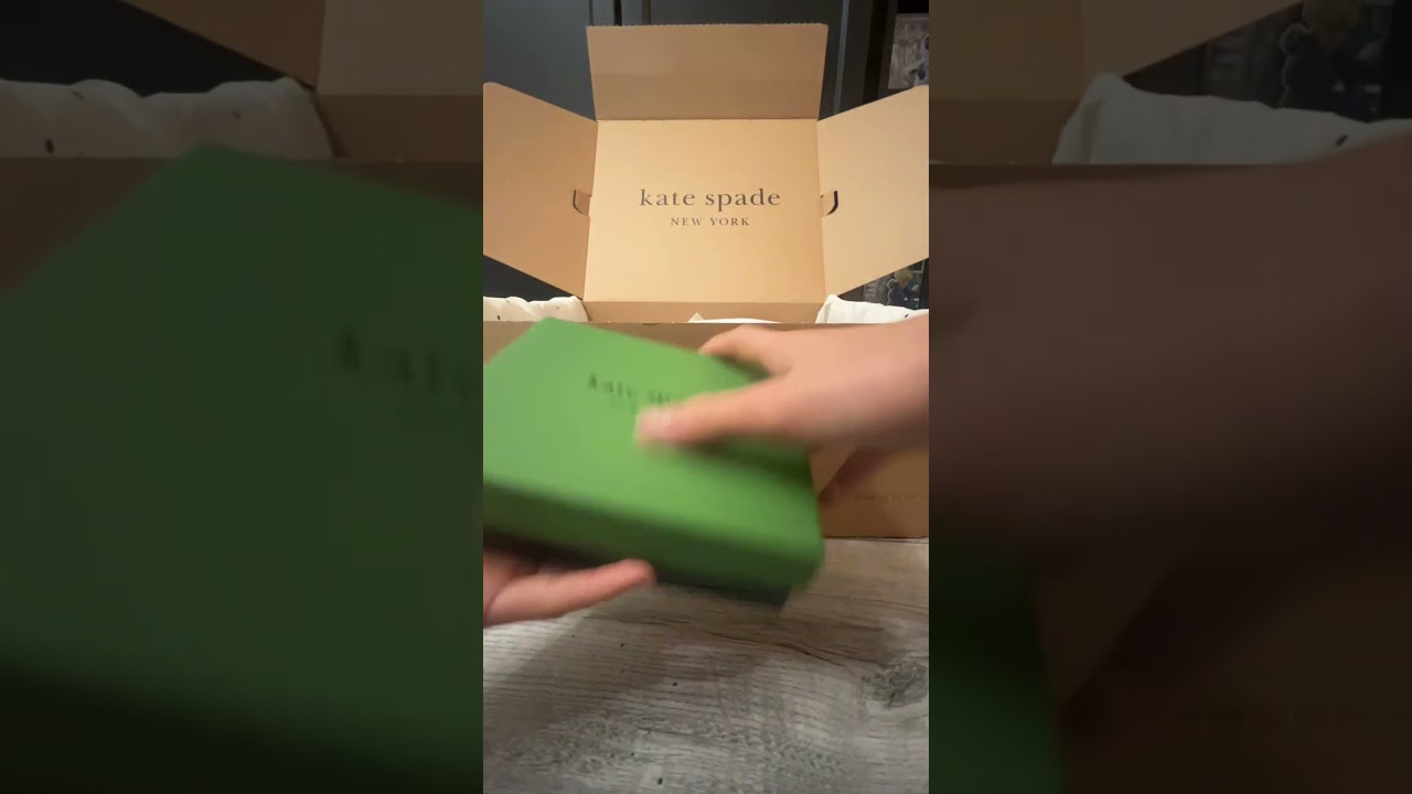 unboxing kate spade 