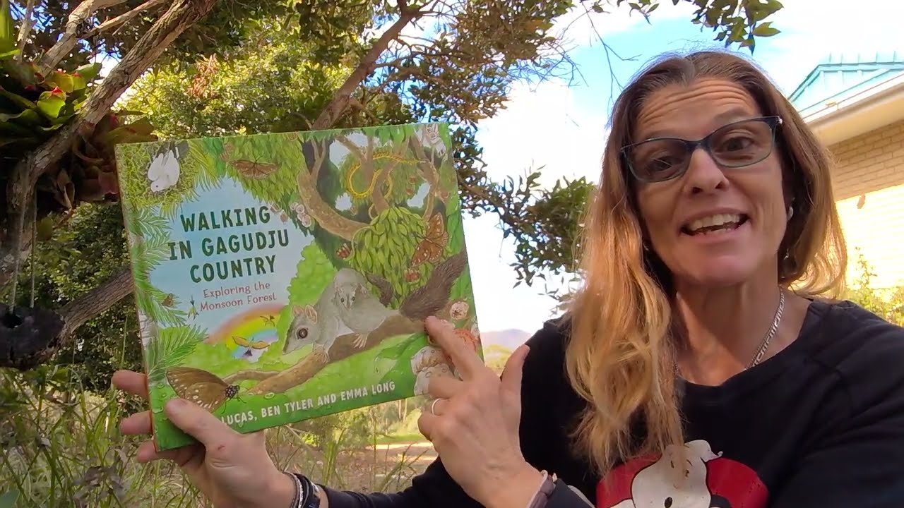 Carmen's Australian Storytime - Walking in Gagudju Country - No 1