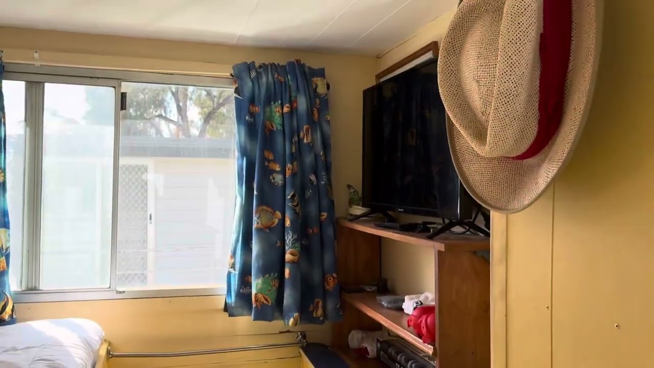 Living on our HouseBoat Project South Australia Waterbird 😎Eps-3