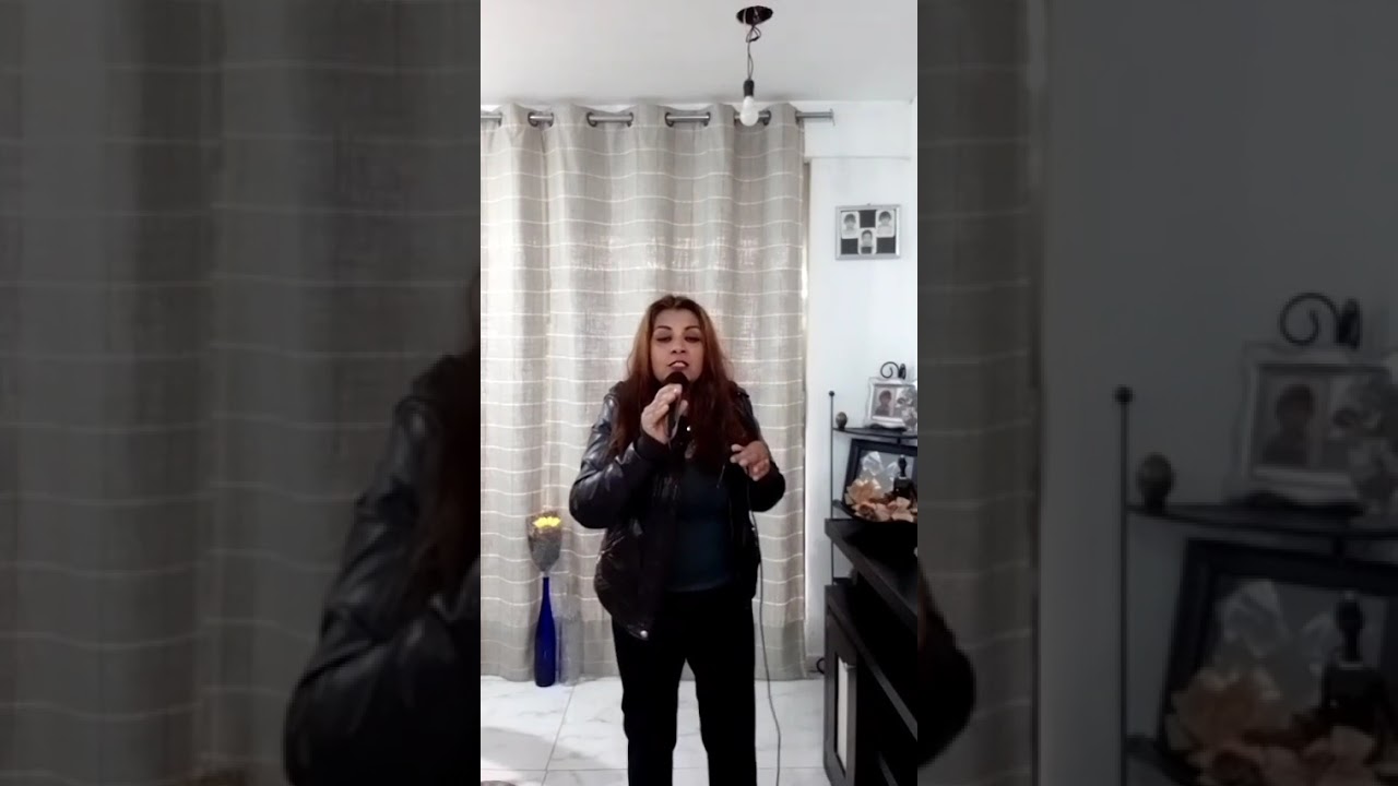 Yo no te pido la luna 🌘💞💃🏽😂 Daniela Romo 