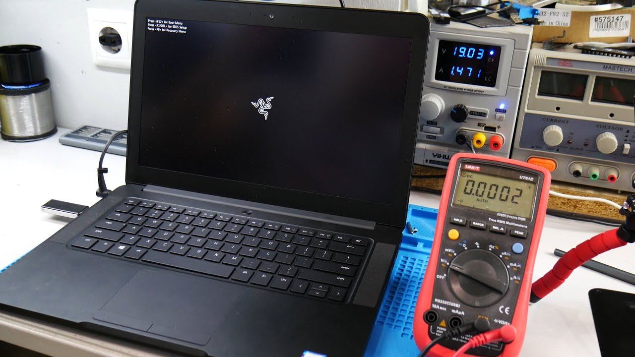 Razer Blade 14 2017 black screen. Устраняем потенциальную типовую неисправность.