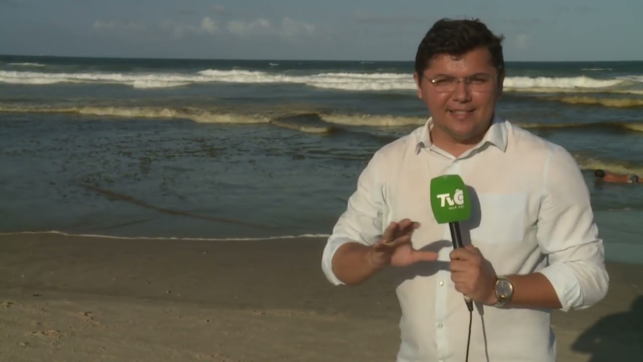 O que são as manchas no mar da Praia do Futuro?