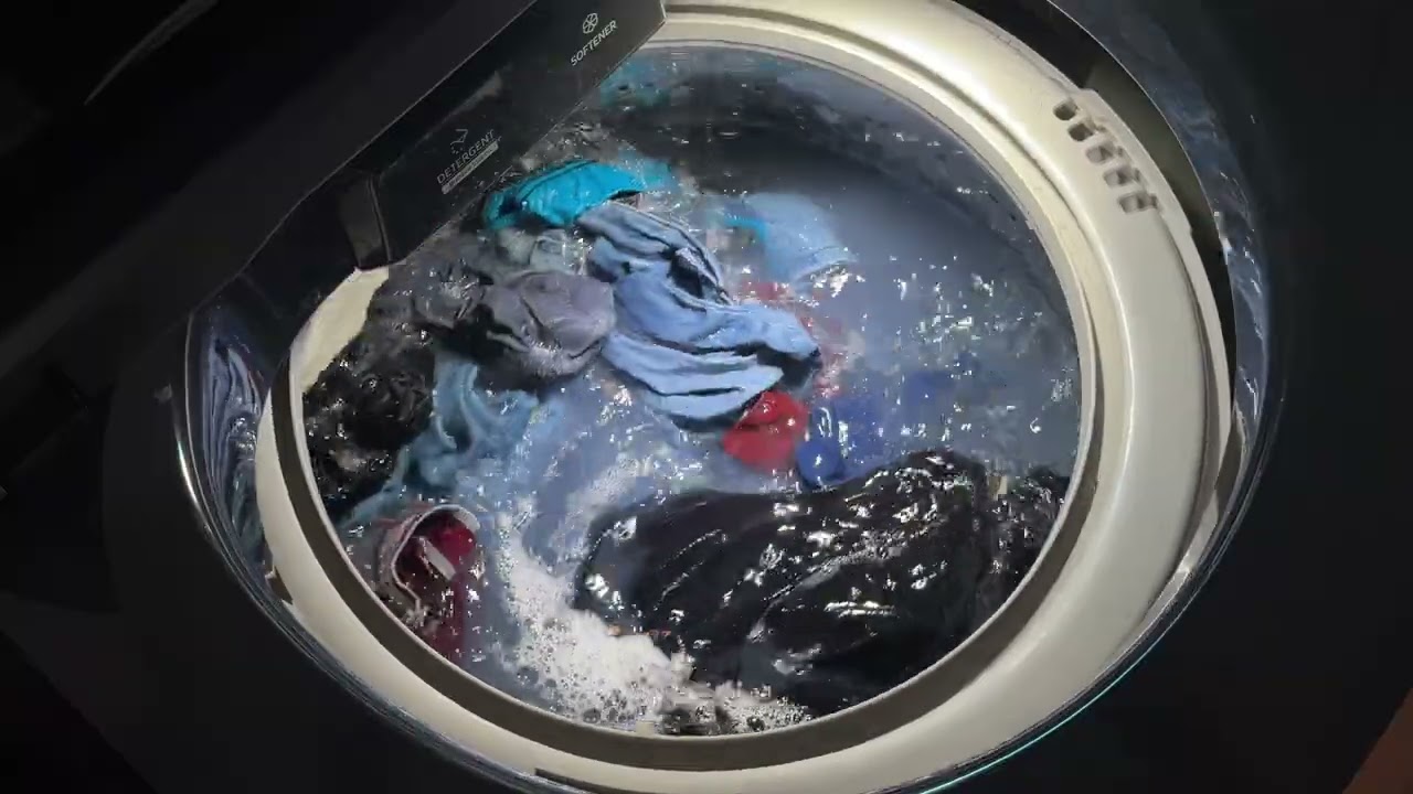 Lavadora Samsung 17kg (roupas pretas) #lavadora #samsung 