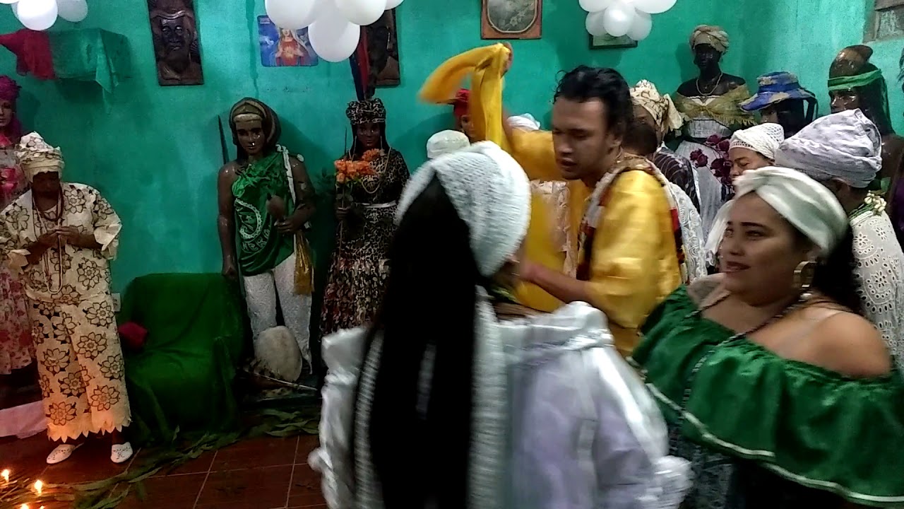 Tambor de Mina em homenagem ao caboclo Lourenço légua
