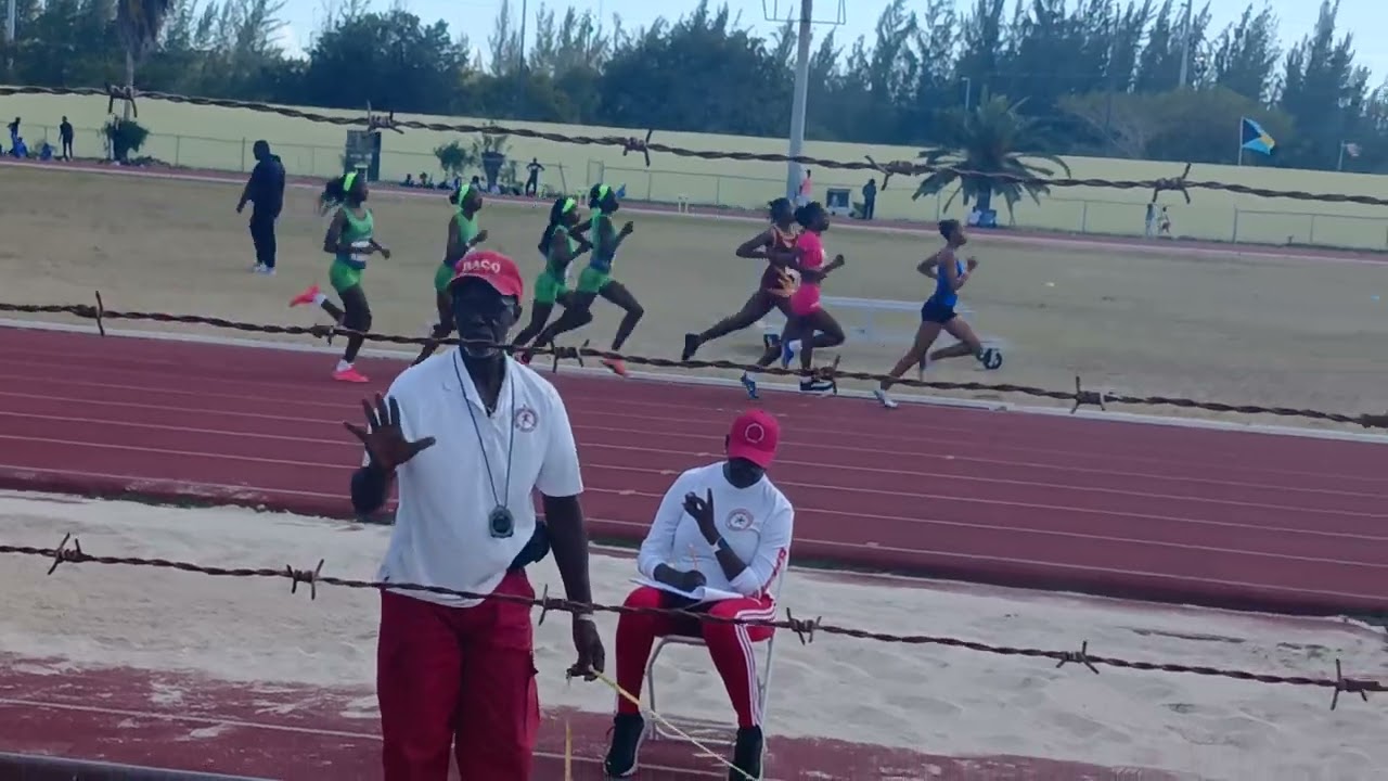 The Diana Lynn Road Runners  Meet T.A.ROBINSON ORIGINAL STADIUM NASSAU BAHAMAS UNDER 20 GIRLS 400M