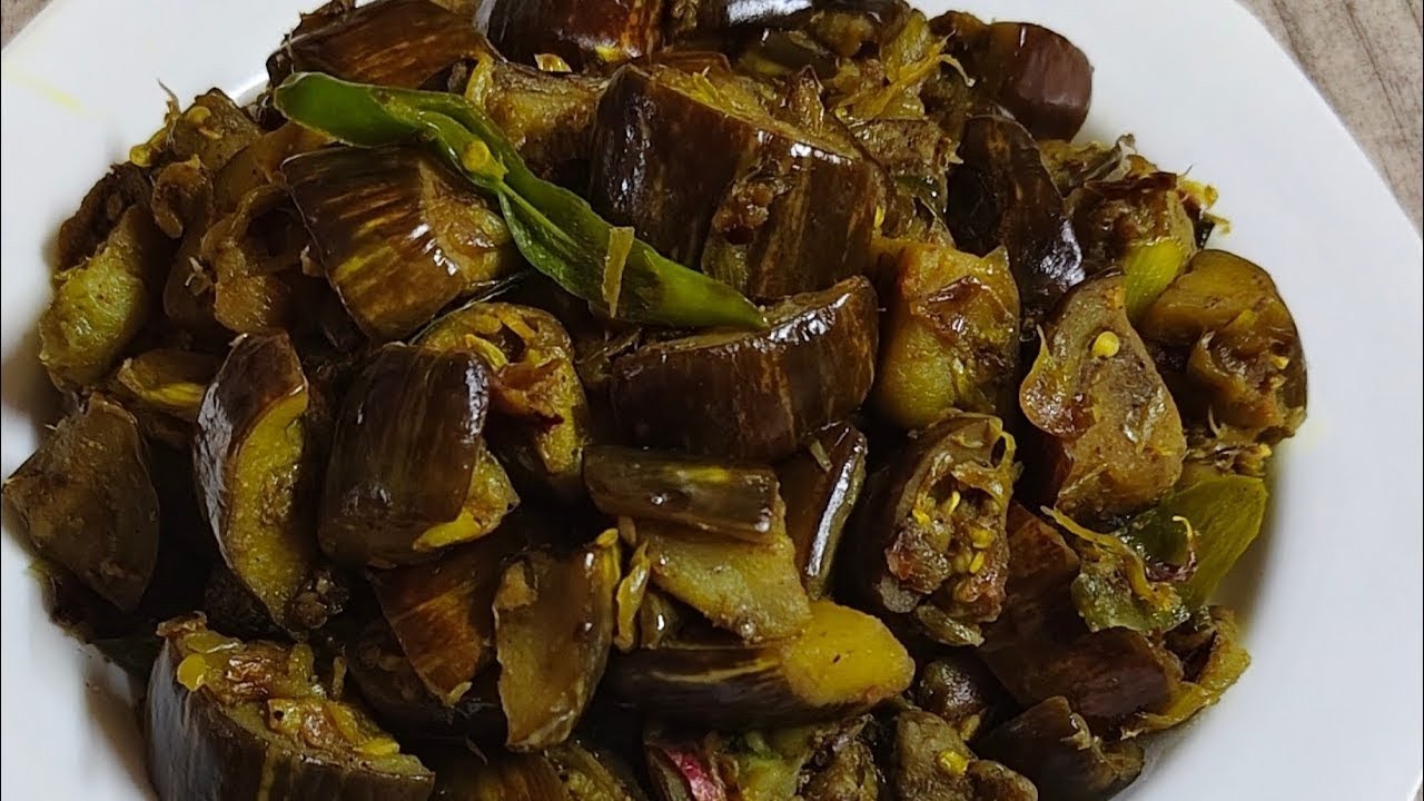 Vazuthananga Mezhukkupuratti | Simple Kerala Style Brinjal Stir Fry💖😋 വഴുതനങ്ങ മിഴുക്കുപുരട്ടി😋💐❤️