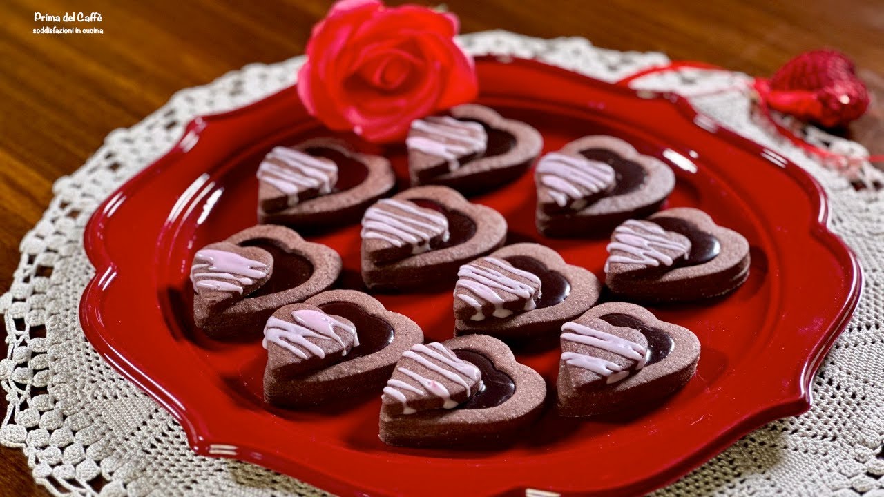 BISCOTTI CUORE AL CIOCCOLATO Biscotti a Forma di Cuore con Ripieno al Cioccolato | San Valentino