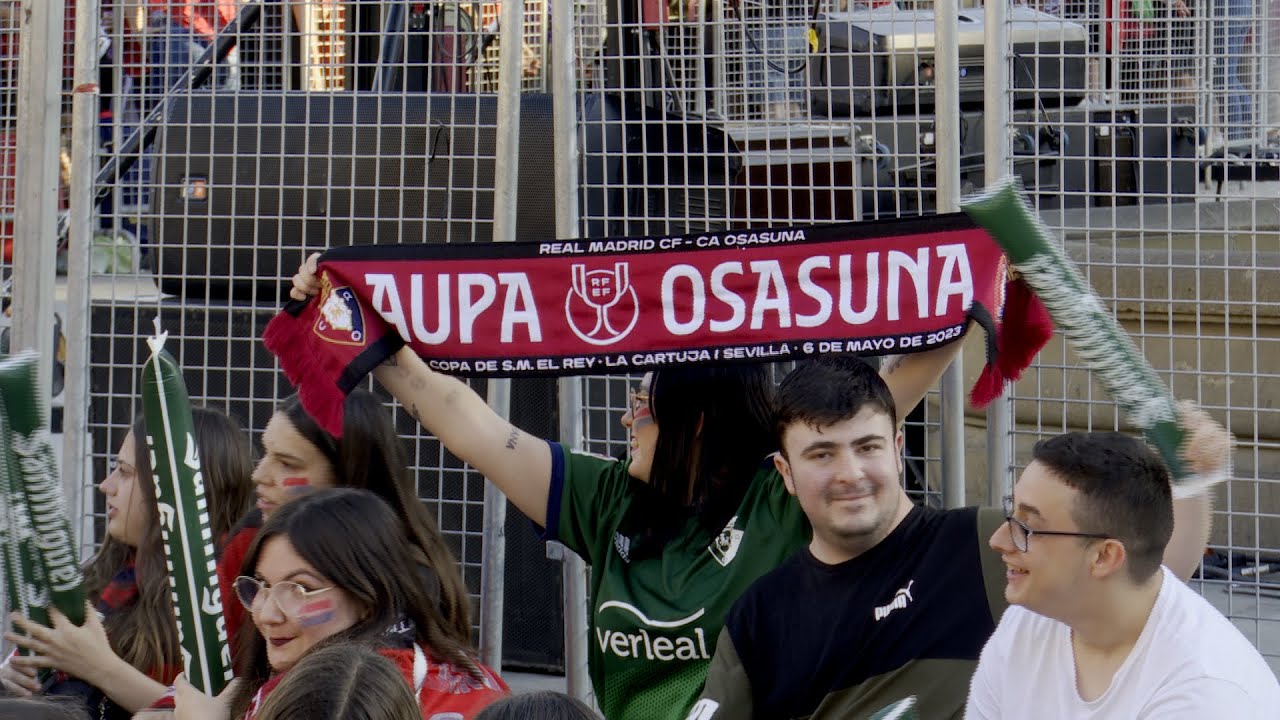Pamplona se viste con los colores de Osasuna para celebrar la final de la Copa del Rey