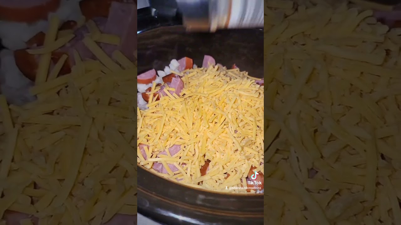 cheesey kielbasa & hashbrown crockpot casserole 😋