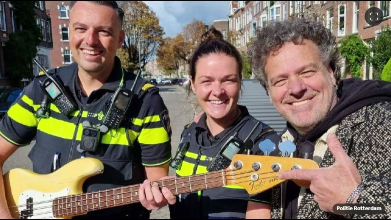 Oud bassist Kane krijgt gestolen basgitaar na 13 jaar terug