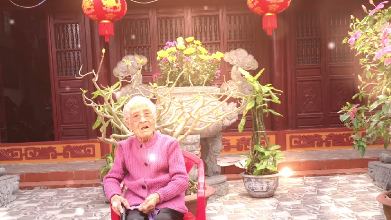 Ca khúc : Tết về nhớ mẹ nhớ quê. Tác giả : Hữu Bắc. 