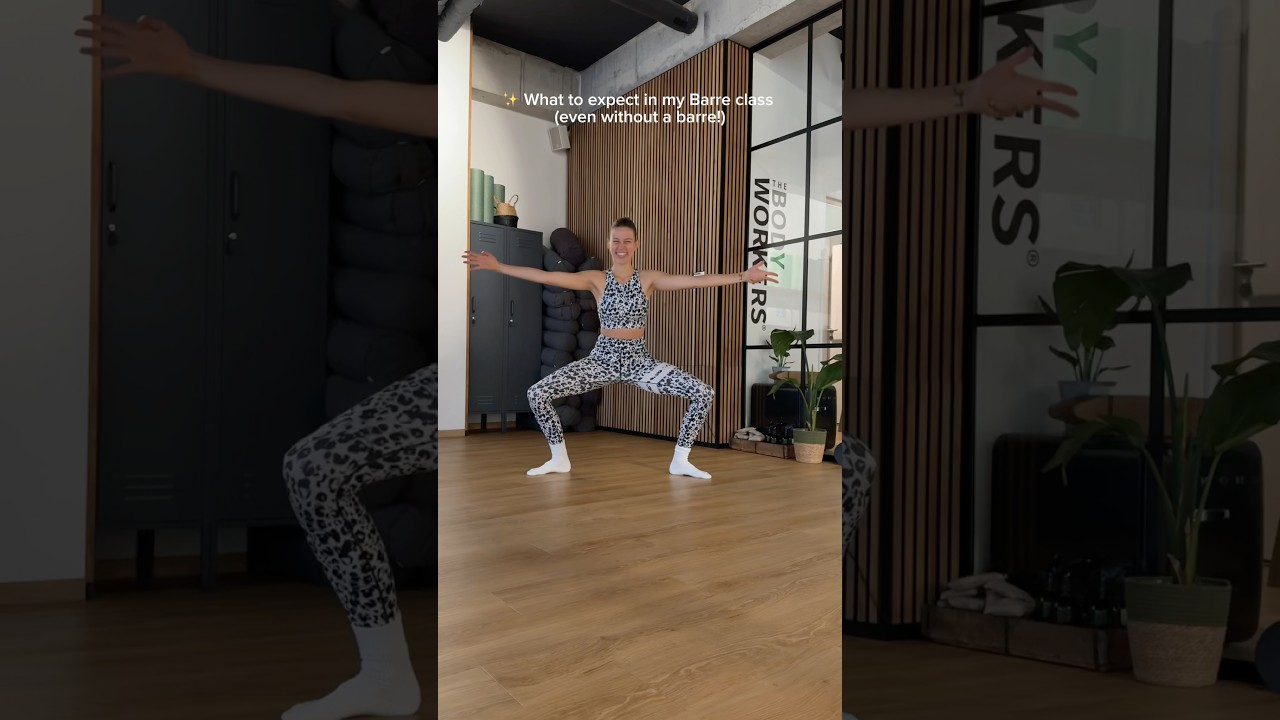 Тренировка в стиле барре без оборудования &ndash; хореография для всего тела #шорты #barre