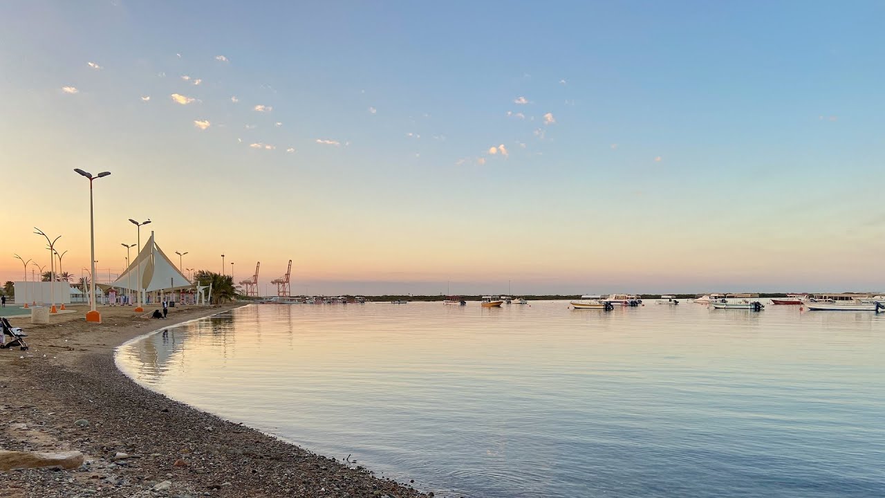 🇸🇦 TRANQUILITY OF AL SUBH PUBLIC PARK YANBU 🌤🍃 | AN EARLY MORNING WALK 🚶🏻‍♂️🚶🏻‍♀️| M⍥VENPICK YANBU 🏨