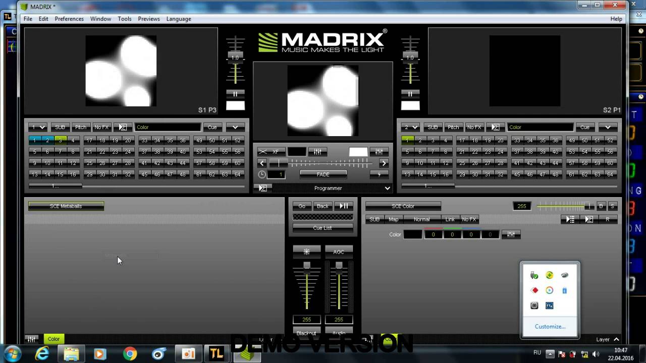 MADRIX AUDIO sync effects with music.