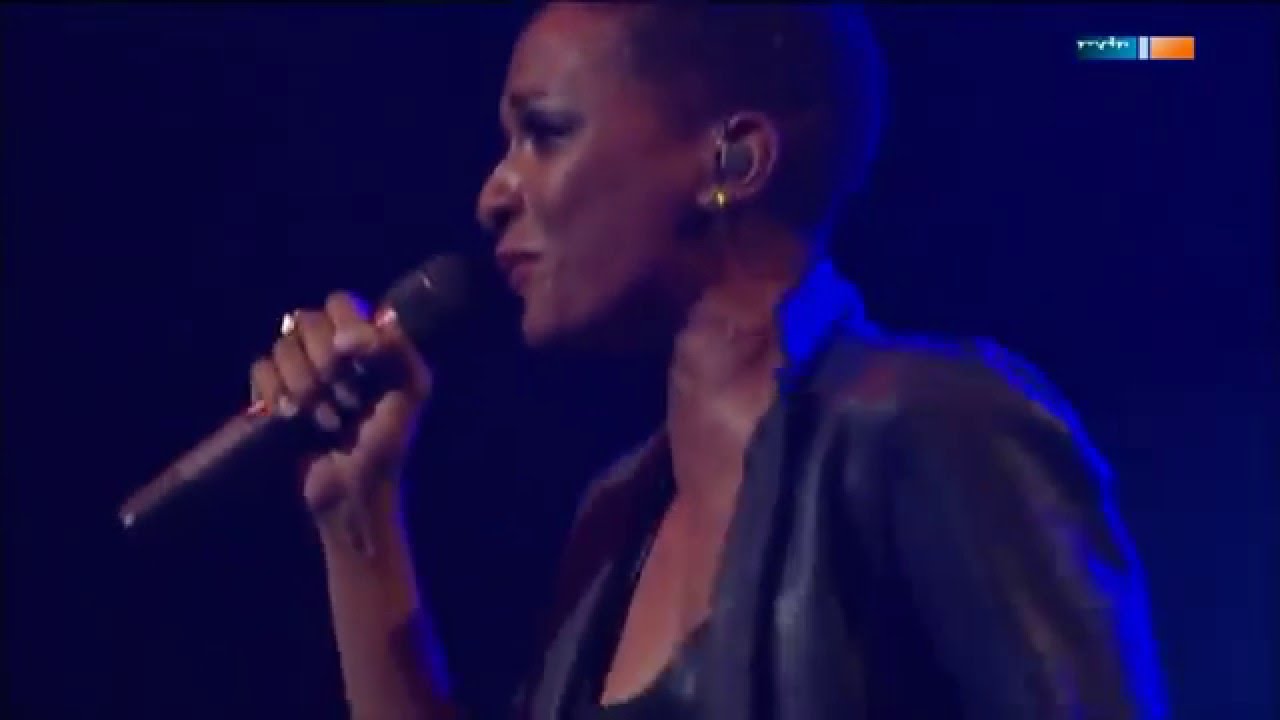 JEFFERSON AIRPLANE - COVER by LINDIWE SUTTLE  