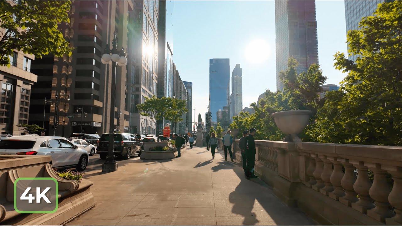 Walking in Downtown Chicago – City Ambience from The Bean, Riverwalk and Chicago Theater