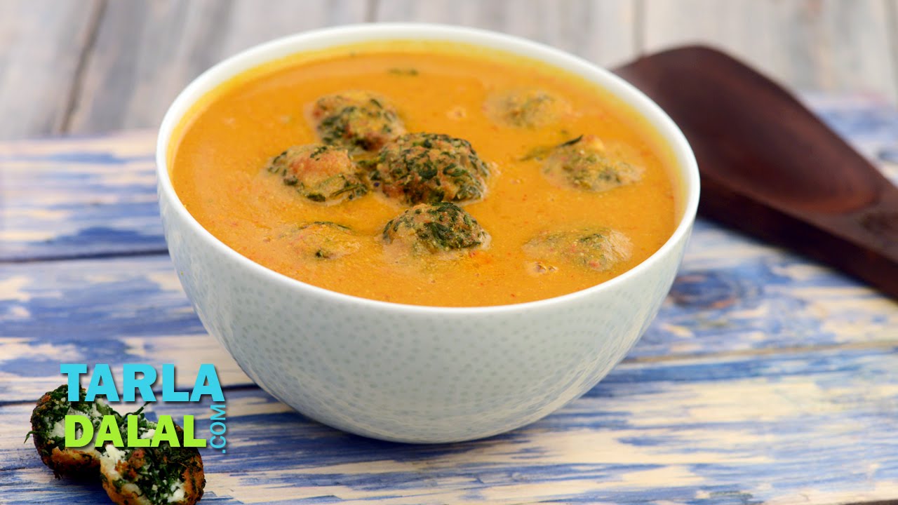 Spinach Koftas in Red Gravy by Tarla Dalal