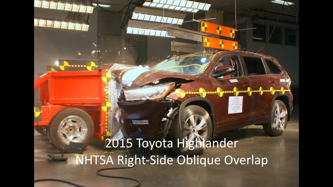2014-2019 Toyota Highlander NHTSA Oblique Overlap Crash Test (Right Side)