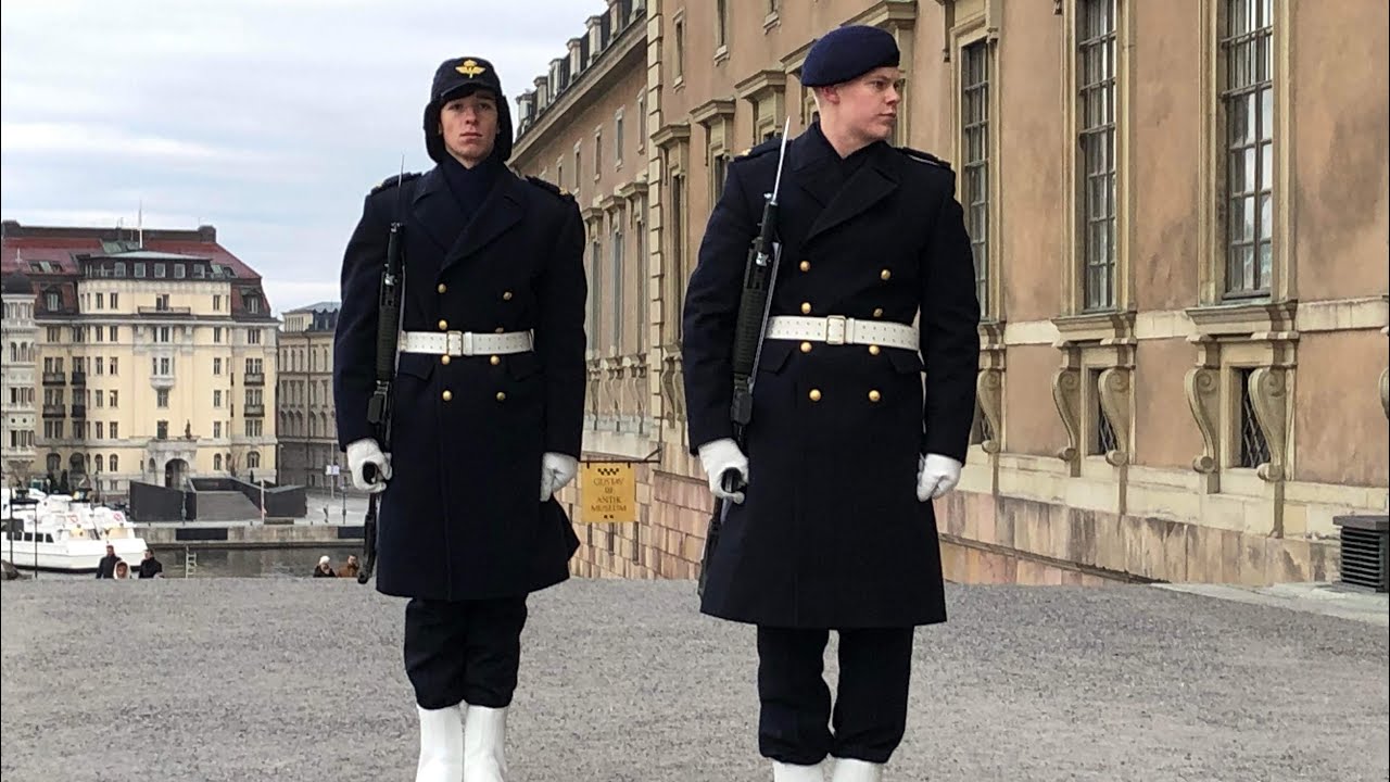 Högvaktsavlösning vid Kungliga slottet den 3/12-2022 💂‍♀️