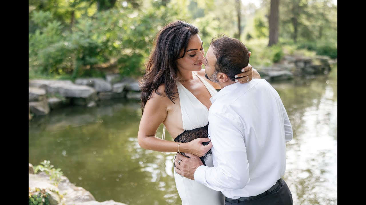 Michigan Engagement Photos at Edsel and Eleanor Ford House