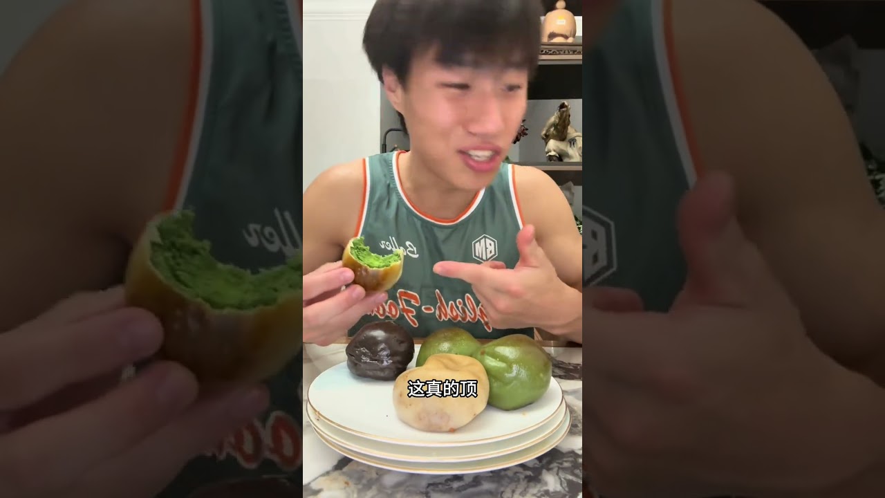 碱水欧包大测评！真的第一次见麻辣鸡丝口味的碱水包，杏柠果新你也太新奇了