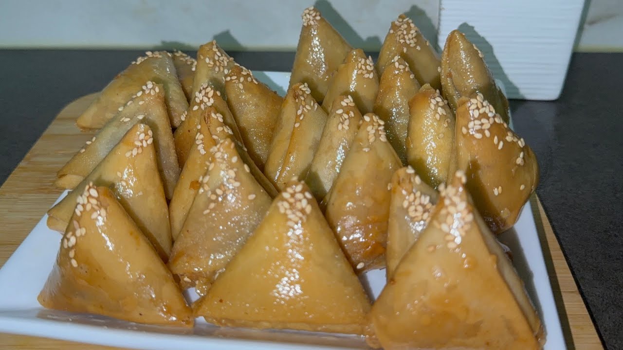 بريوات المكسرات معلكين و مقرمشين بنسمة شباكية لذاذ وساهلين وتجدوهم فآخر لحضة🇲🇦👍#بريوات