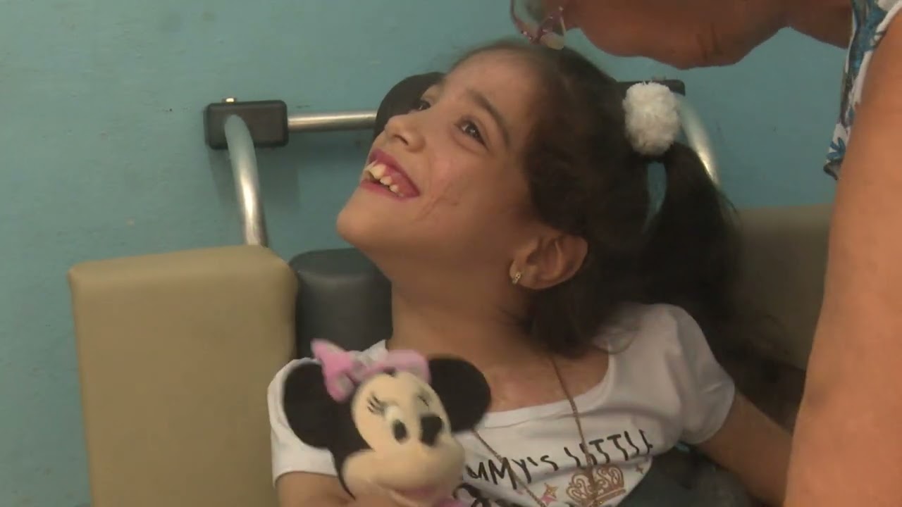 Benefician a niños discapacitados con sillas de ruedas pediátricas en Ciego de Ávila