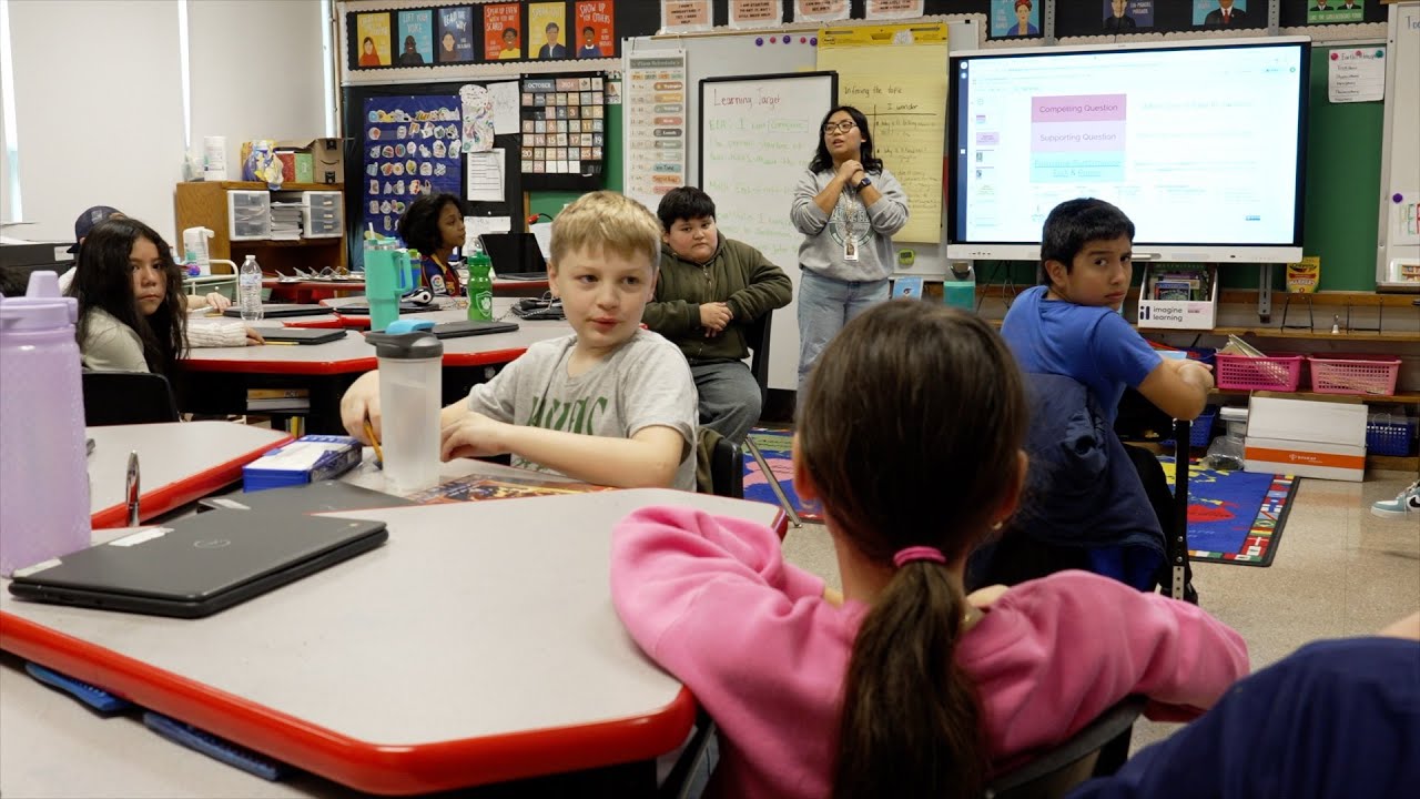 Kenwood Elementary School – ESL Teacher and Student Reunite
